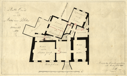 39959 Plattegrond van het politiebureau aan Achter de Dom te Utrecht, met in rood aangegeven enige voorgenomen verbouwingen.